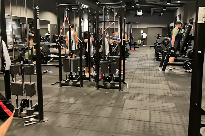 Basic-Fit - Gimnasio en Goya, Salamanca