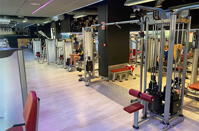 Gimnasio Holiday Gym Arturo Soria - Gimnasio en Costillares, Ciudad Lineal Gimnasio Holiday Gym Arturo Soria - Gimnasio en Costillares, Ciudad Lineal